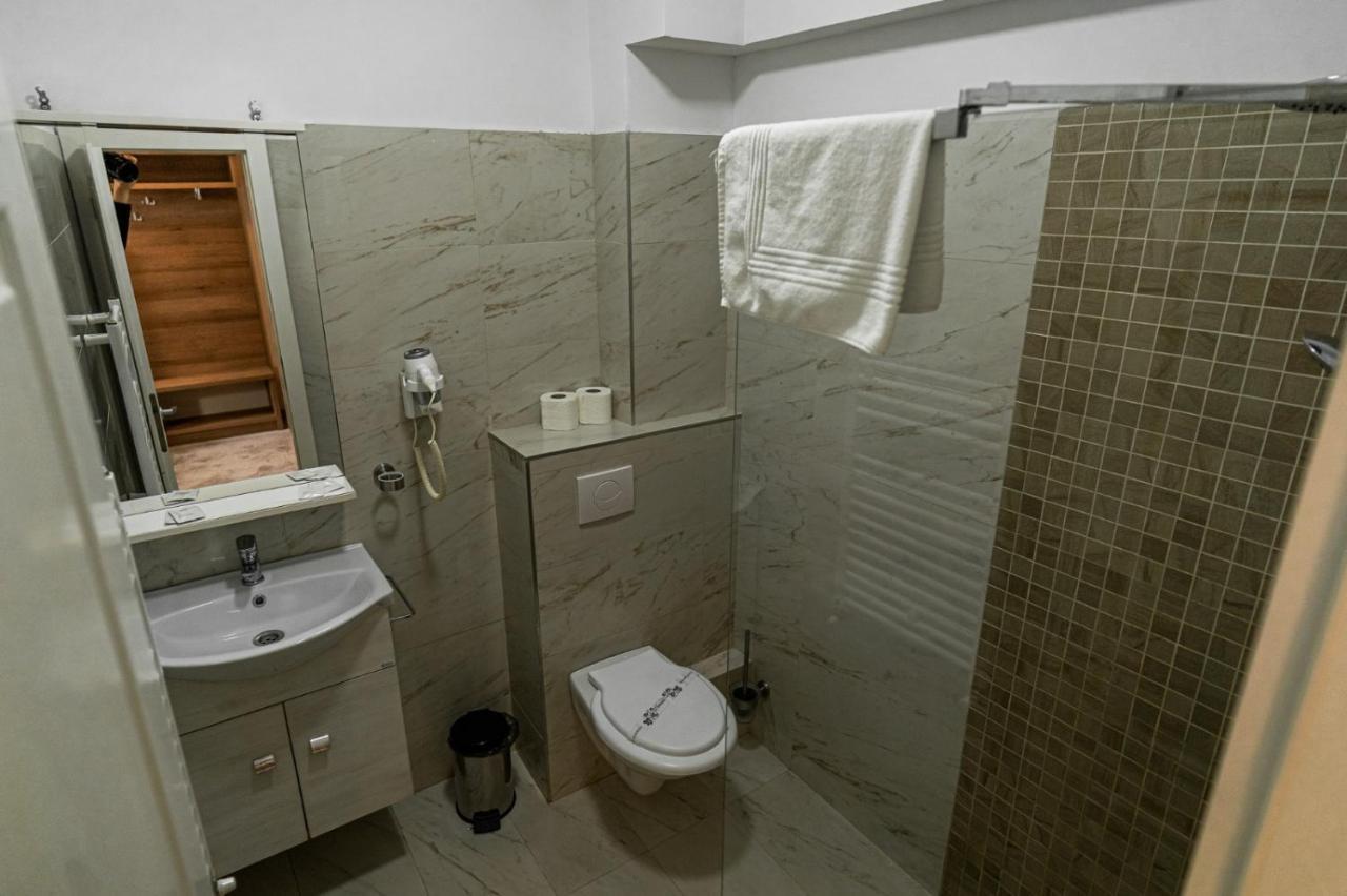 Camere De Inchiriat Elisei 蒂米什瓦拉 外观 照片